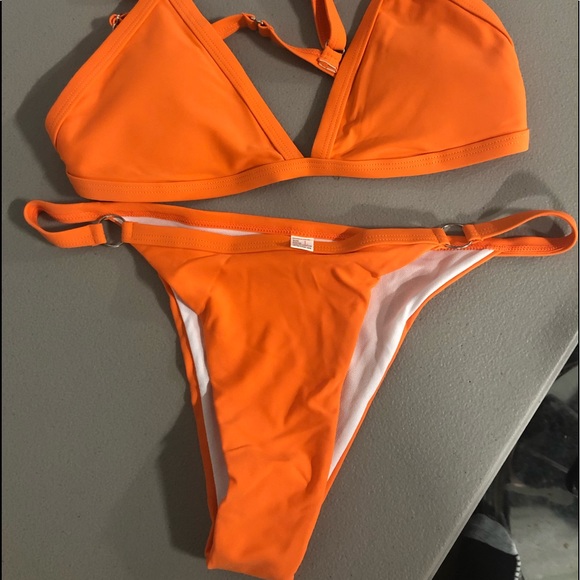 Sexy Bikini - Picture 4 of 7